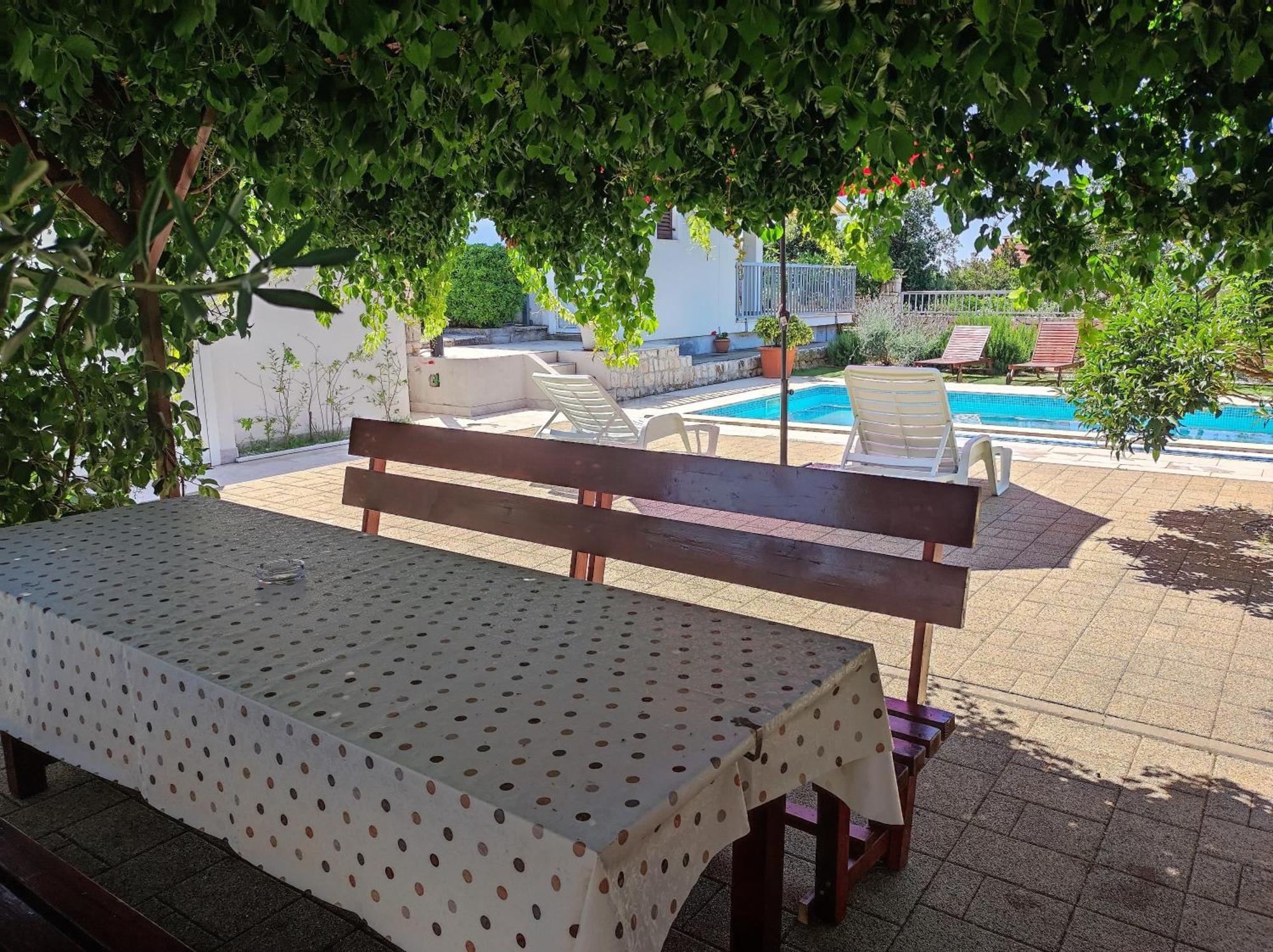 Holiday House Nena With Pool Vinišće エクステリア 写真