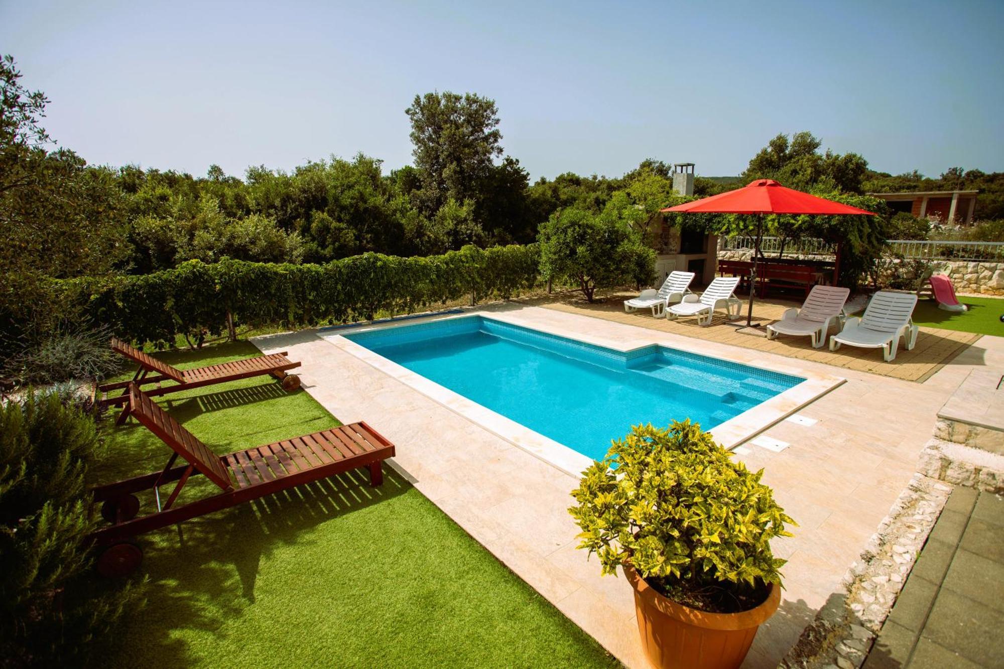 Holiday House Nena With Pool Vinišće エクステリア 写真